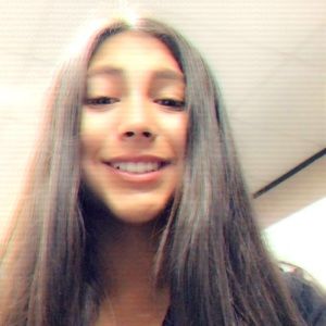 Meet your Posher, Alejandra